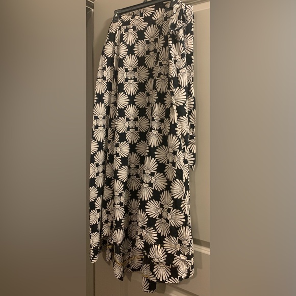 Free People Intimately Black/White Beach Party Sarong Size Large 100% Cotton - Picture 4 of 8